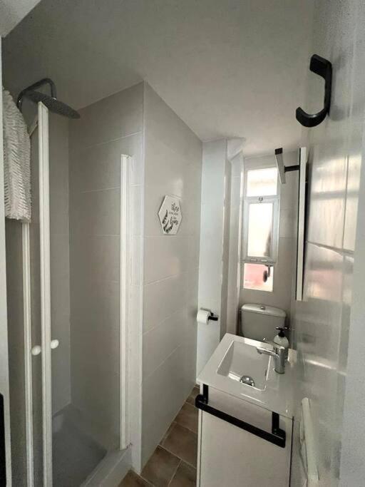 Apartamento Centrico Y En Primera Linea De Playa Apartment Benidorm Ngoại thất bức ảnh