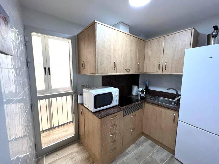 Apartamento Centrico Y En Primera Linea De Playa Apartment Benidorm Ngoại thất bức ảnh