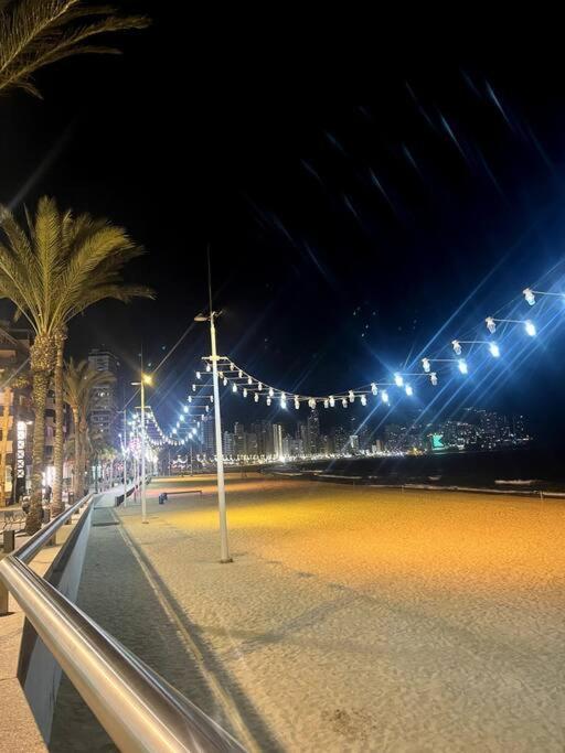 Apartamento Centrico Y En Primera Linea De Playa Apartment Benidorm Ngoại thất bức ảnh