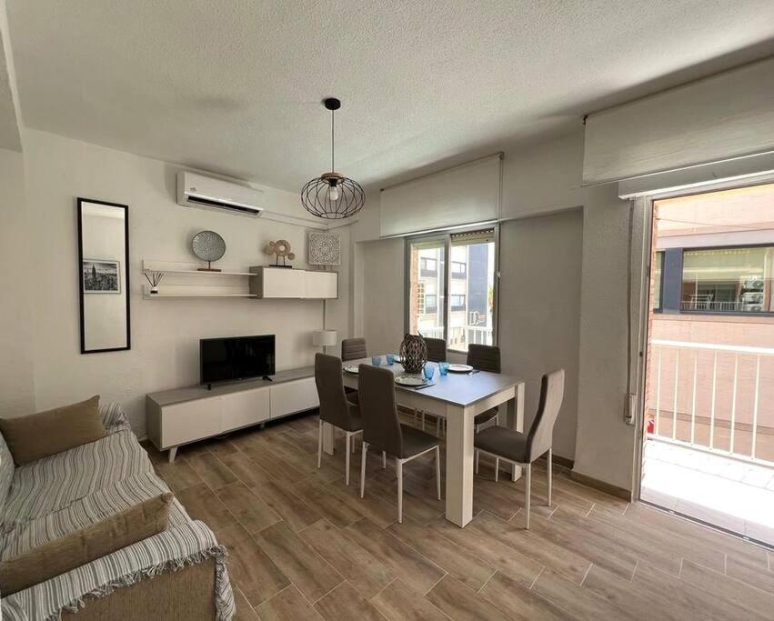 Apartamento Centrico Y En Primera Linea De Playa Apartment Benidorm Ngoại thất bức ảnh