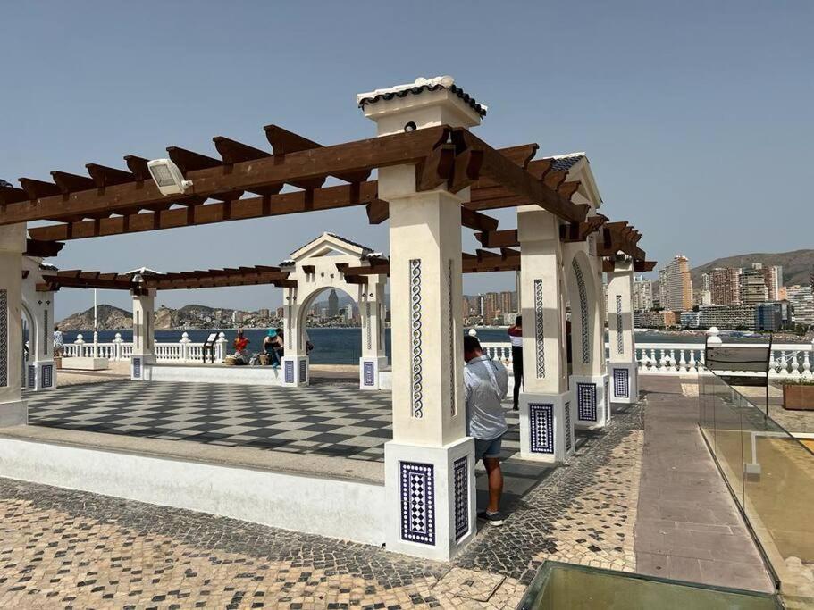 Apartamento Centrico Y En Primera Linea De Playa Apartment Benidorm Ngoại thất bức ảnh